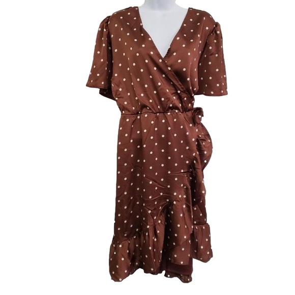 Torrid plus size Mini Bubble Dot Charmeuse Faux Wrap Dress - Picture 4 of 11
